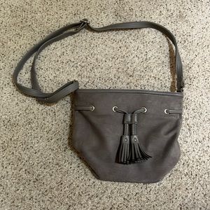 Crossbody Tassel Drawstring Bag in Taupe